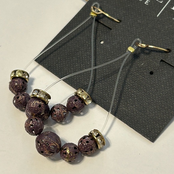 WHBM Dangle Earrings - Picture 5 of 7